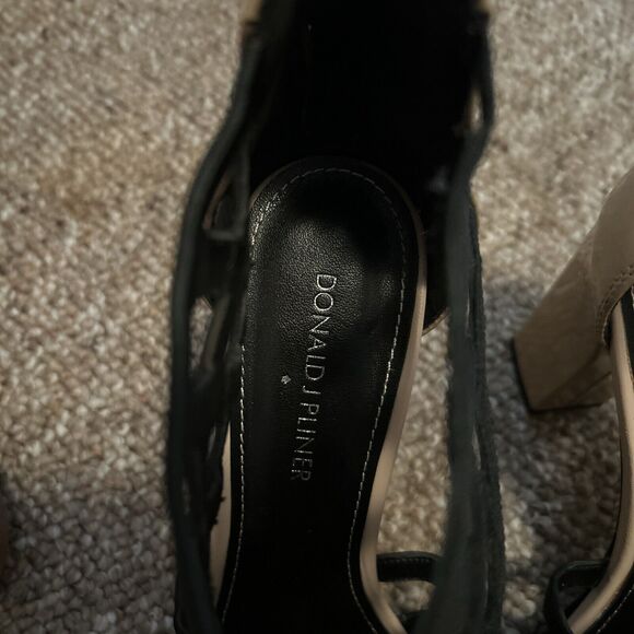 DONALD PLINER Black & Tan Sandals 4” Block Heel . Zip Back Sz 8.5 Formal Patent - Picture 8 of 8